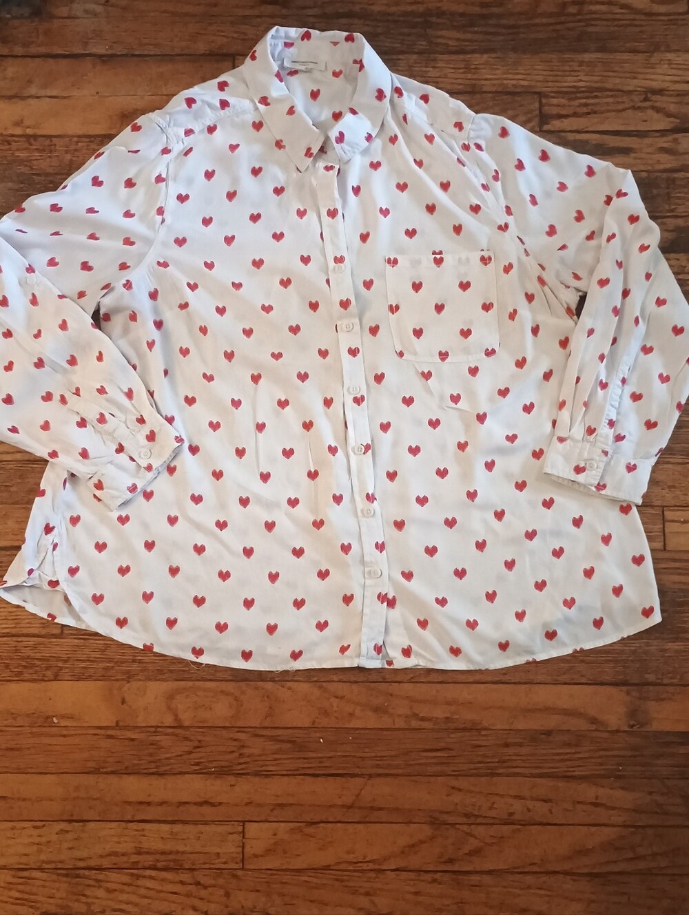 Women beach lunchlounge White Button-Up Shirt with Red Heart Printwomen